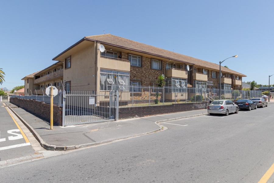 1 Bedroom Property for Sale in Glenlilly Western Cape